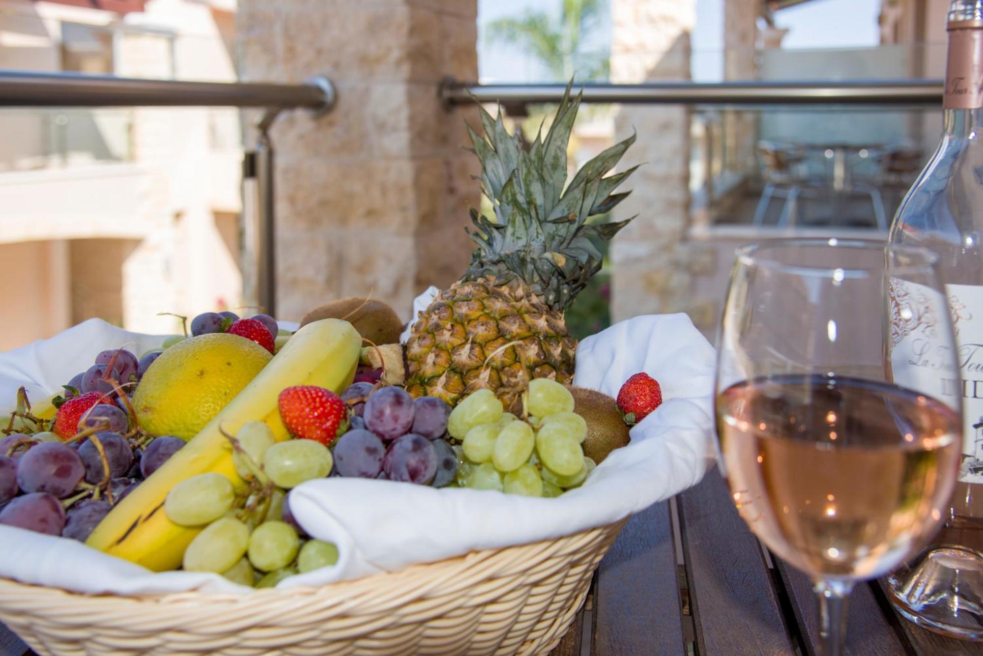 Isida Hotel Agia Marina Szoba fotó