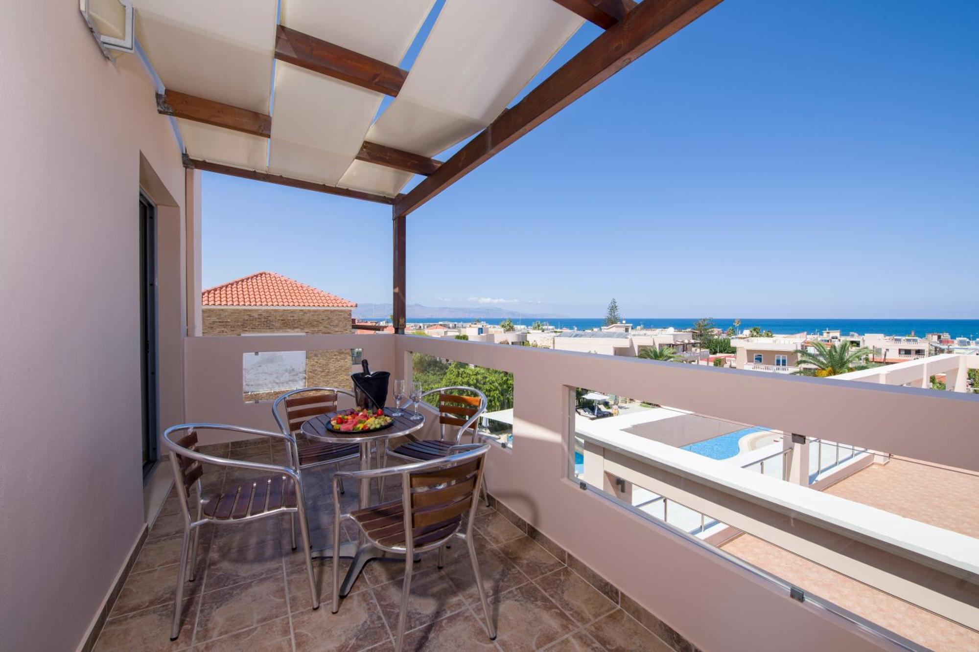 Isida Hotel Agia Marina Szoba fotó